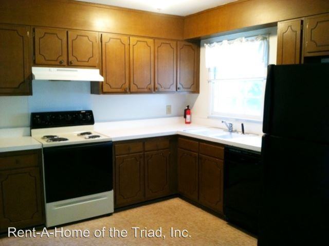 5307 Courtfield Dr - Photo 3 of 6