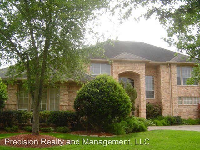 1006 Pointe Loma Dr - Photo 2 of 21