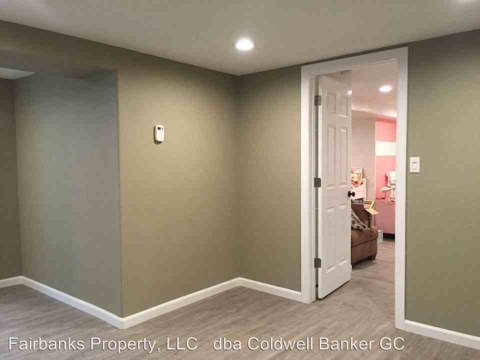 1144 Ivy Dr - Photo 3 of 21