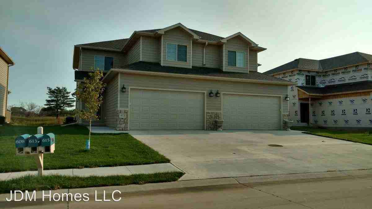 JDM Homes LLC - Photo 2 of 4