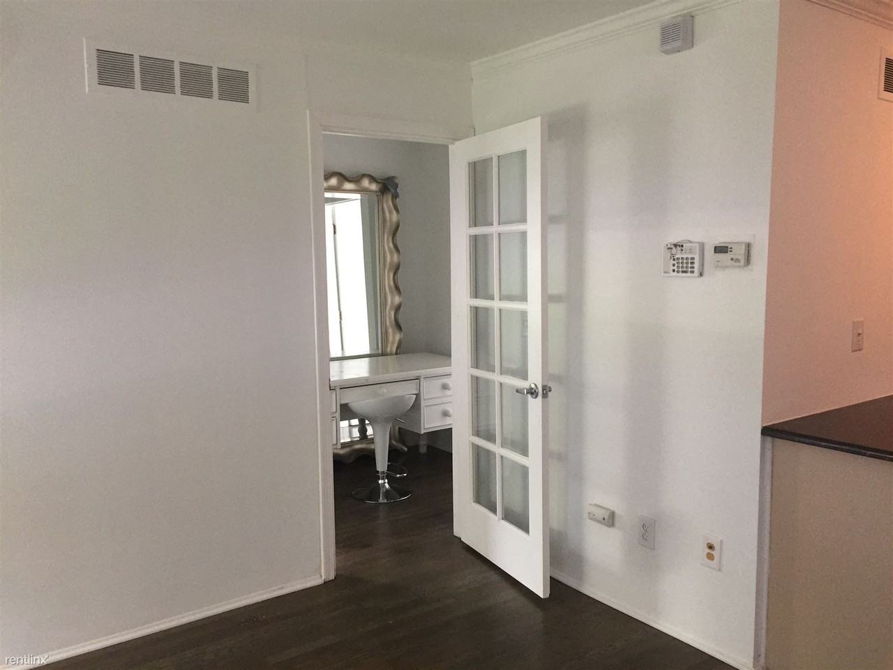 348 Neptune Dr - Photo 3 of 11