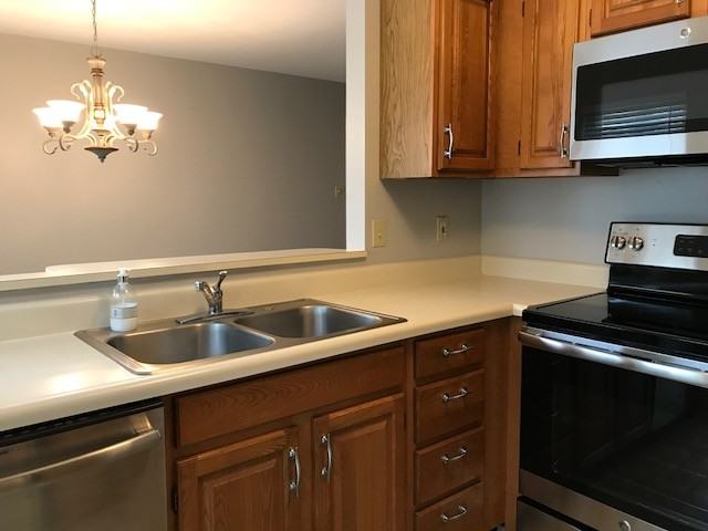 112 E Bodley Ave - Photo 2 of 4