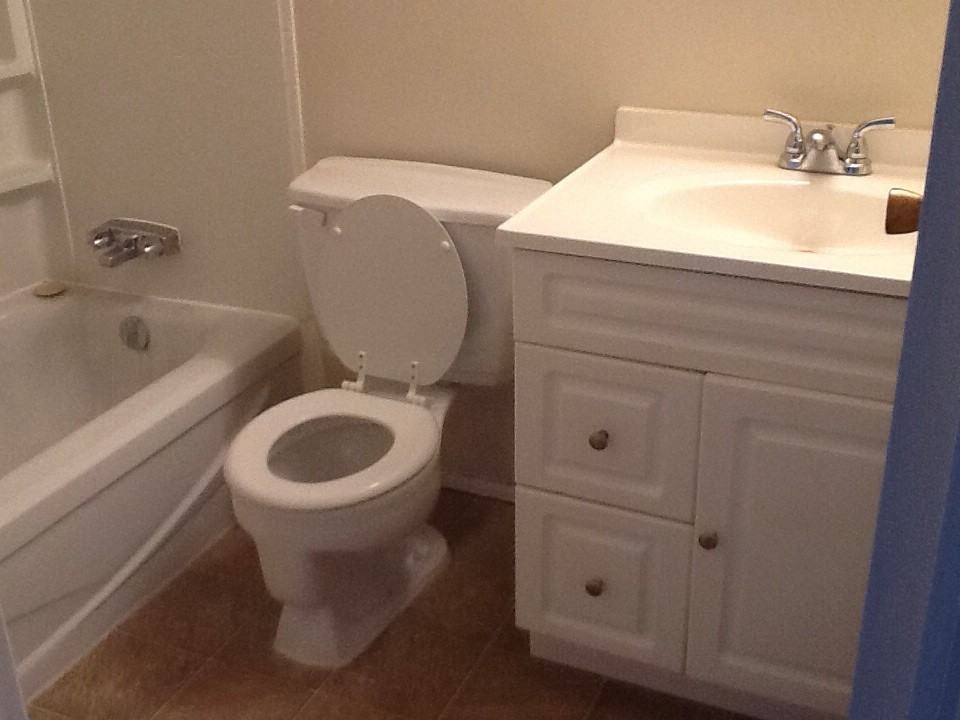 203 Columbia Blvd W - Photo 2 of 2