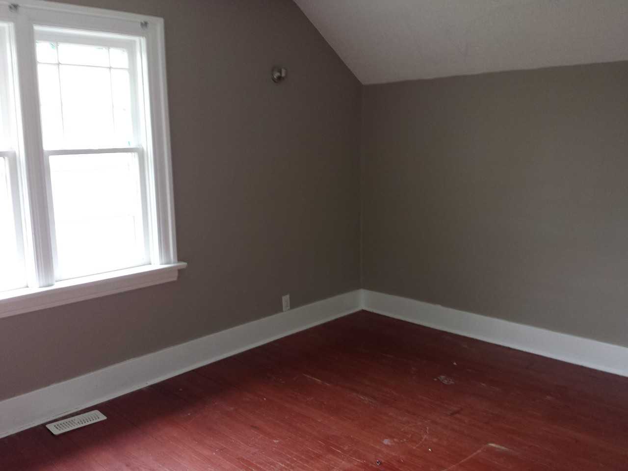 1256 Rae St - Photo 2 of 2