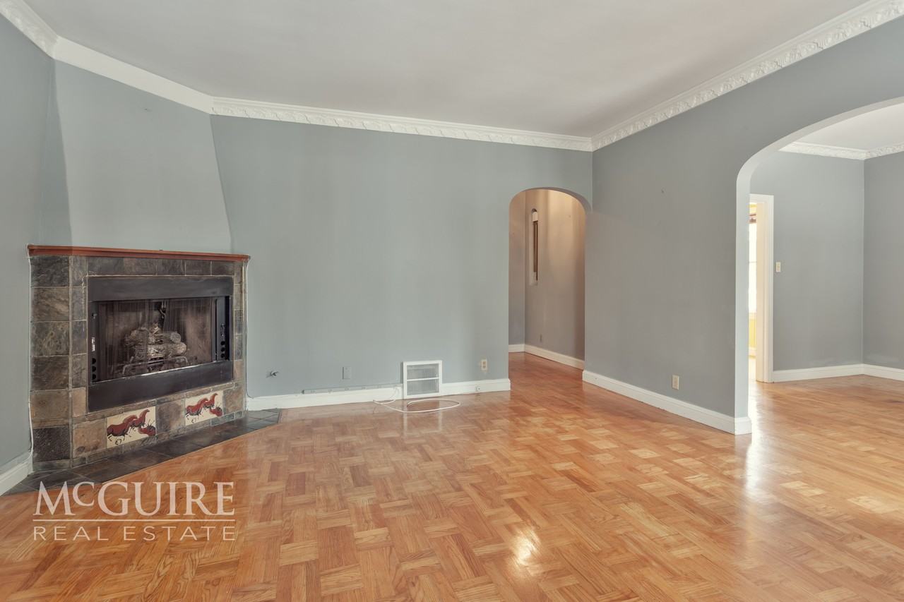 222 Carl St - Photo 2 of 23