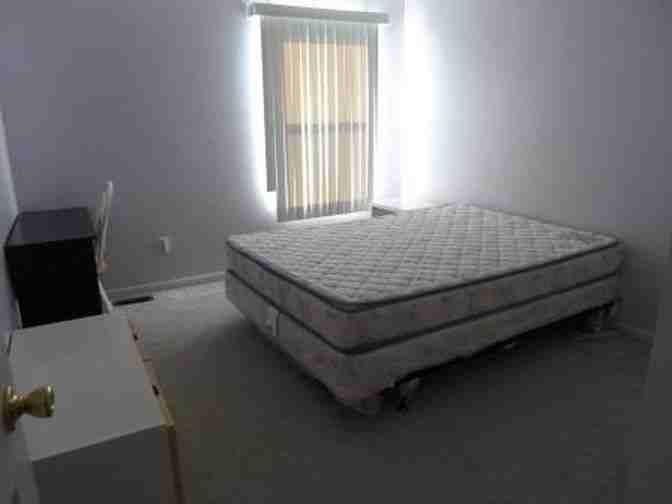 2488 Marlborough Dr - Photo 3 of 7