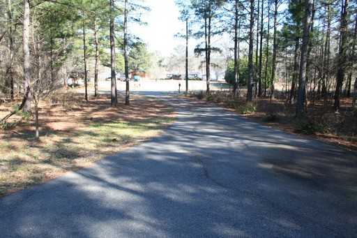 194 Clubhouse Rd - Photo 2 of 12