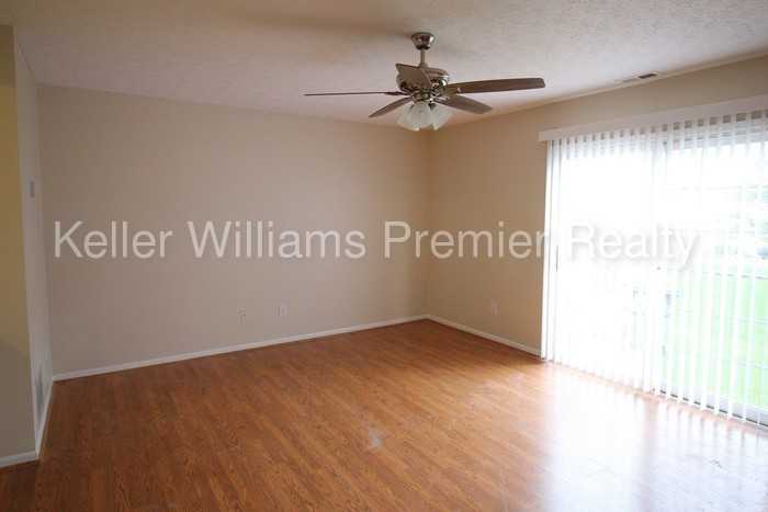 6075 Brice Park Dr - Photo 3 of 16