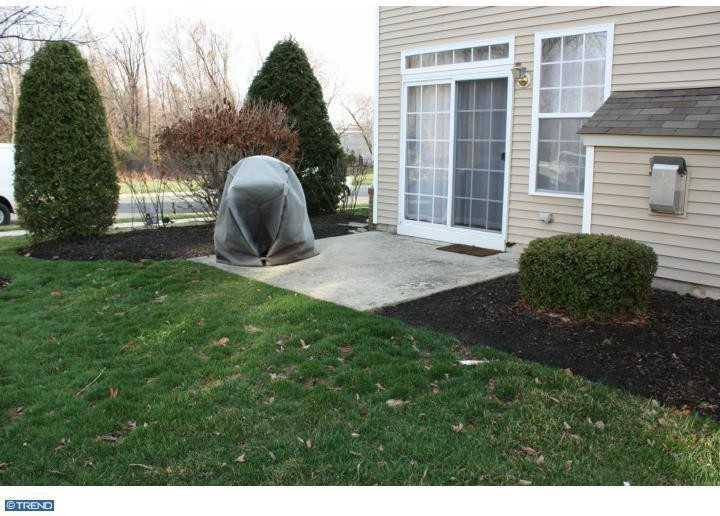 332 Helen Dr - Photo 2 of 8