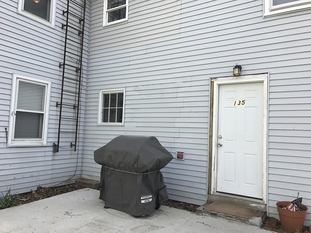 135 Pleasant St #135 - Photo 2 of 8