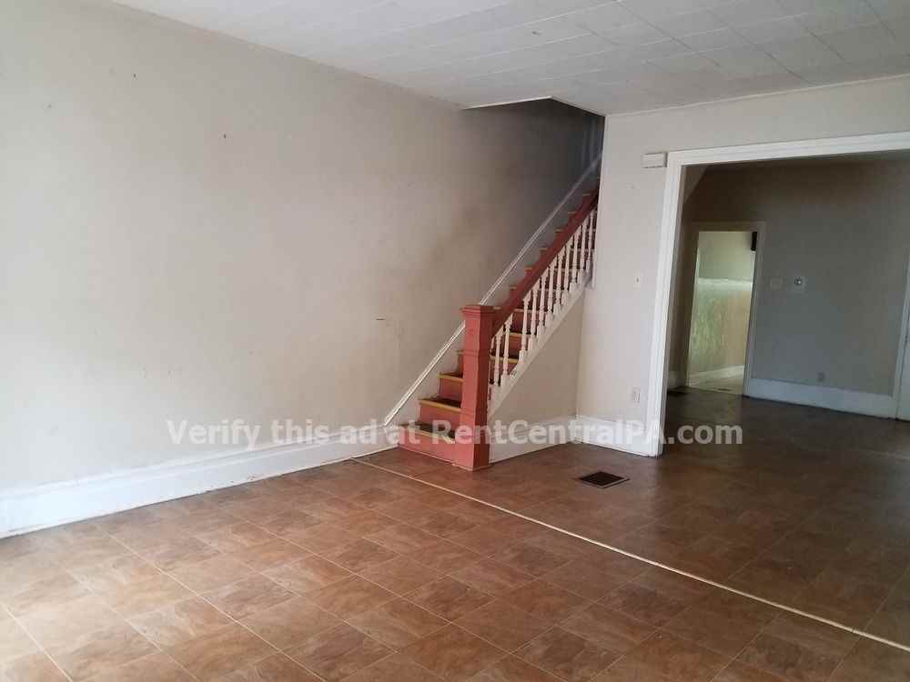 337 Hummel St - Photo 3 of 17