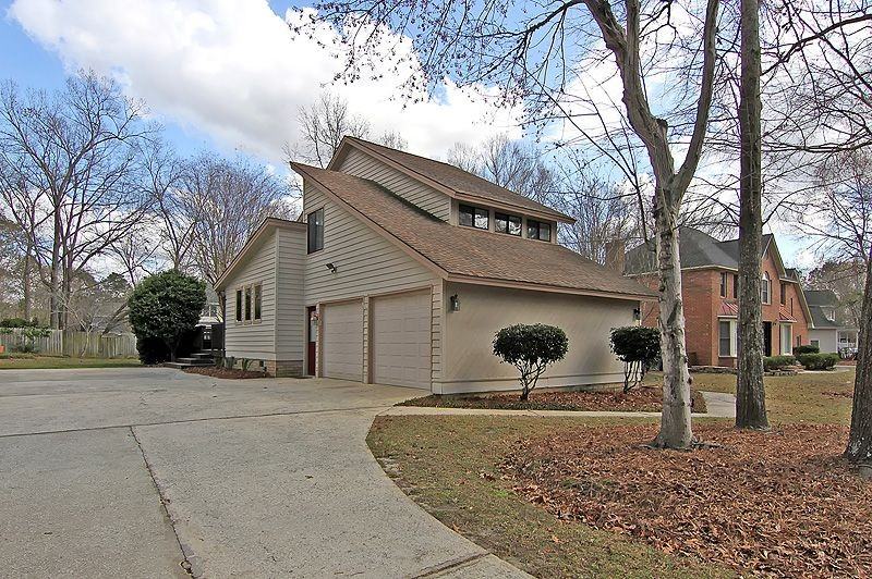 104 Prentice Cir - Photo 2 of 50