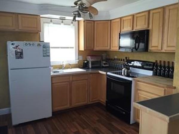 140 Uncatena Ave #2 - Photo 2 of 8