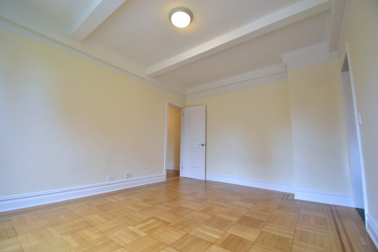 Park Ave & E 92nd St #7A - Photo 5 of 8