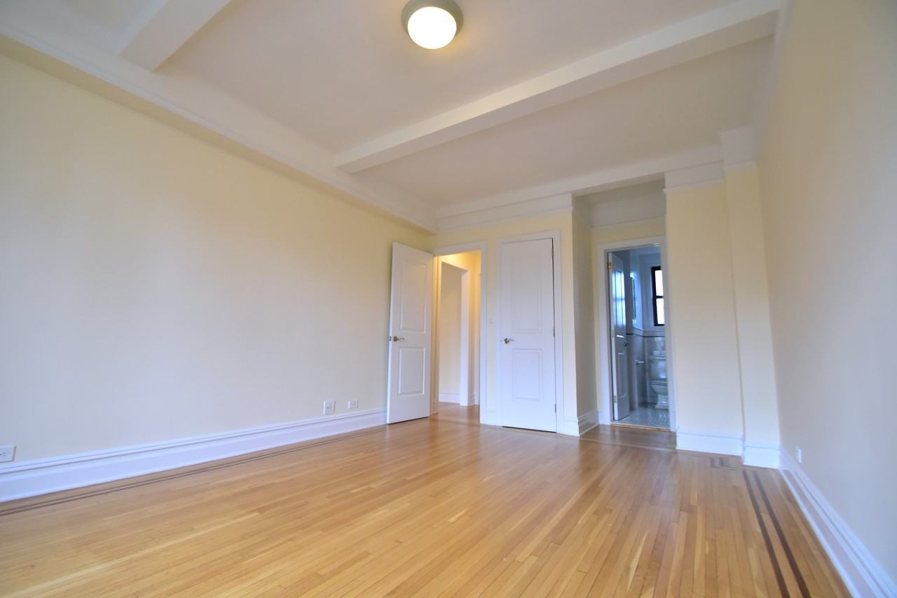 Park Ave & E 92nd St #7A - Photo 7 of 8