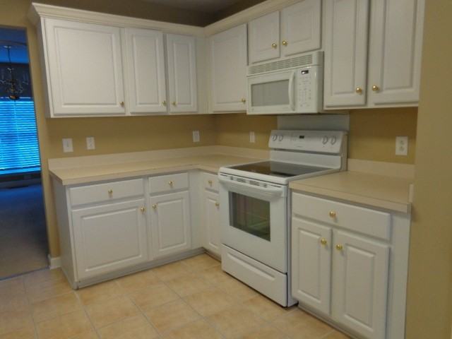 6552 Broken Bow Dr - Photo 3 of 15