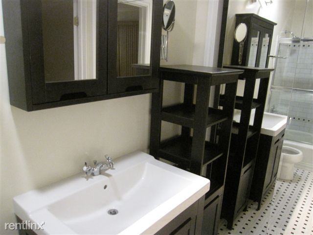 Doheny Drive Apartments - Photo 3 of 6