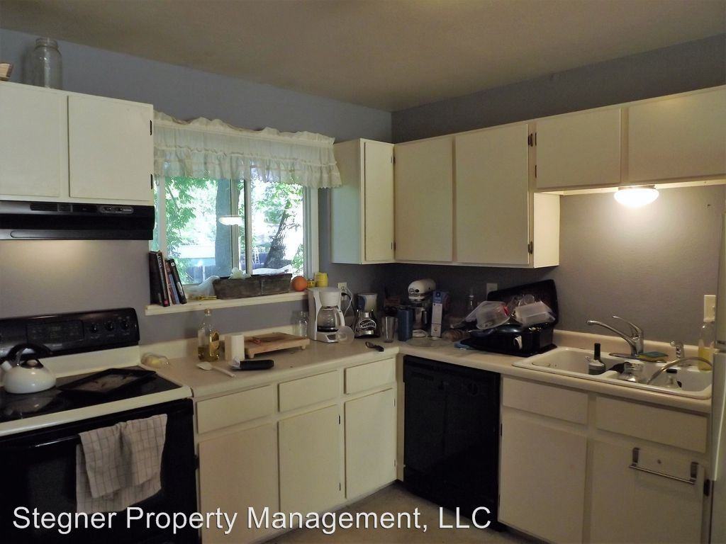 2418 Amherst St - Photo 3 of 5