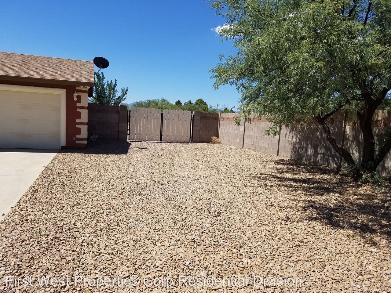 230 E Ash St - Photo 3 of 30