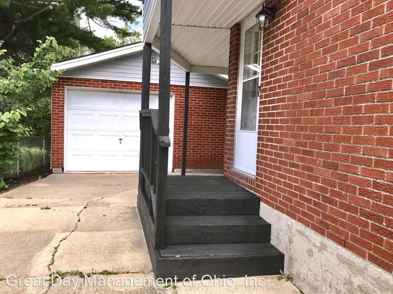 217 Whispering Dr - Photo 3 of 24