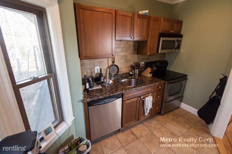 31 Commonwealth Ave. - Photo 2 of 11
