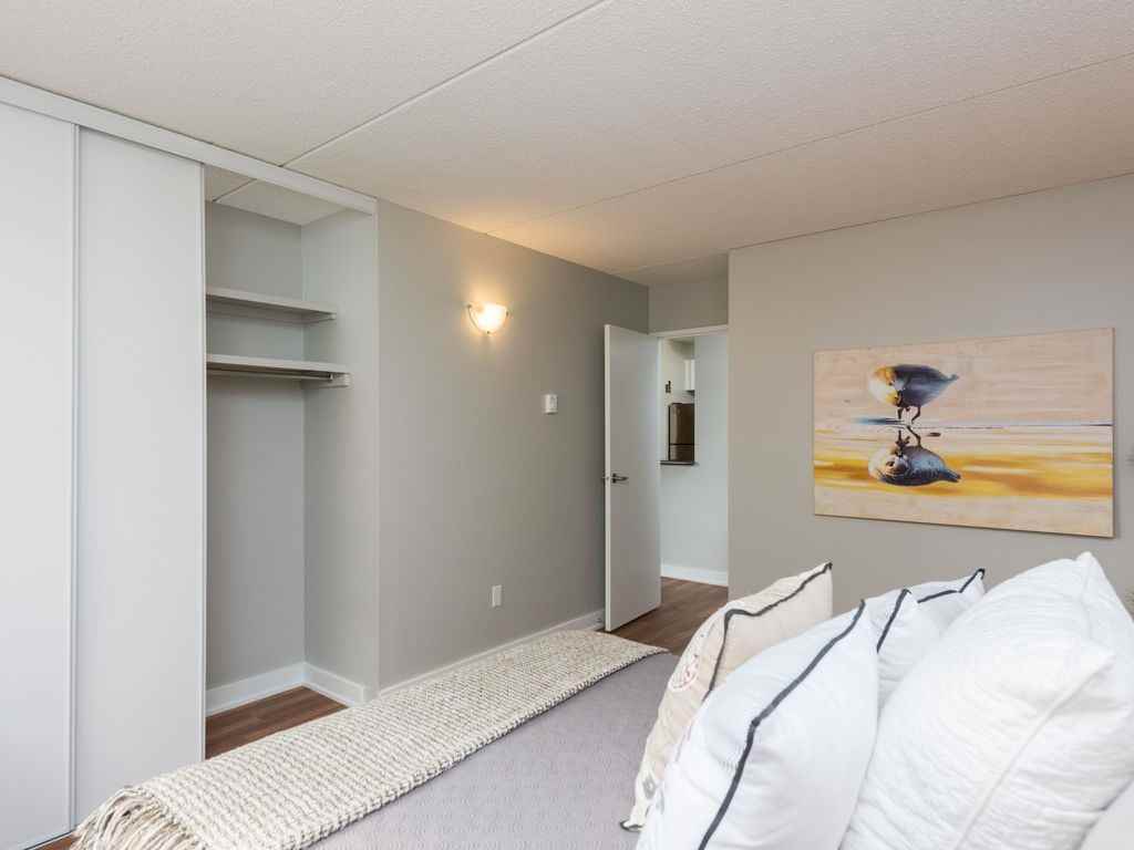 Colony Square - Photo 2 of 20