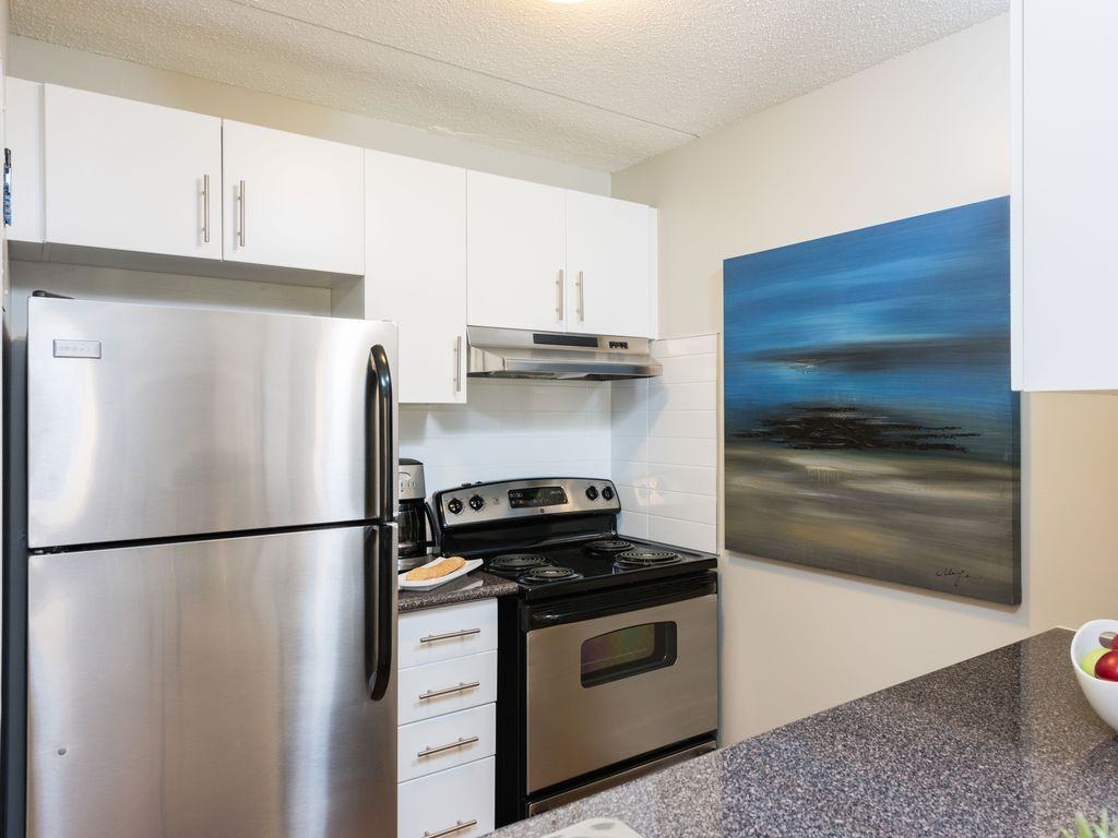 Colony Square - Photo 3 of 20