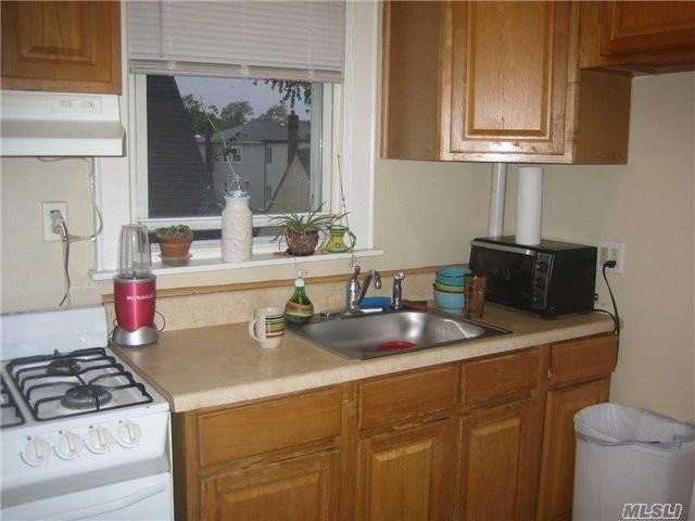 19 4th Ave #2 - Photo 2 of 6