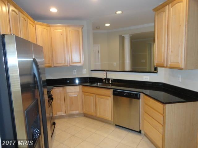 412 Oyster Bay Pl #203 - Photo 3 of 13