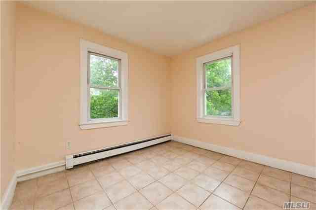 17 Leonard Ave - Photo 2 of 12