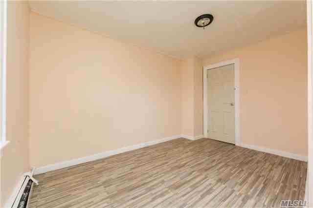 17 Leonard Ave - Photo 3 of 12