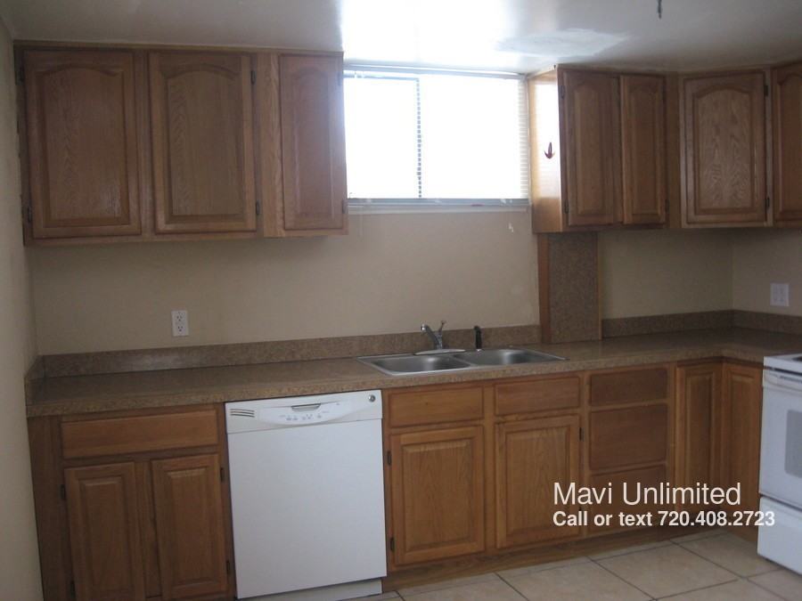 2591 Pierce St - Photo 3 of 5