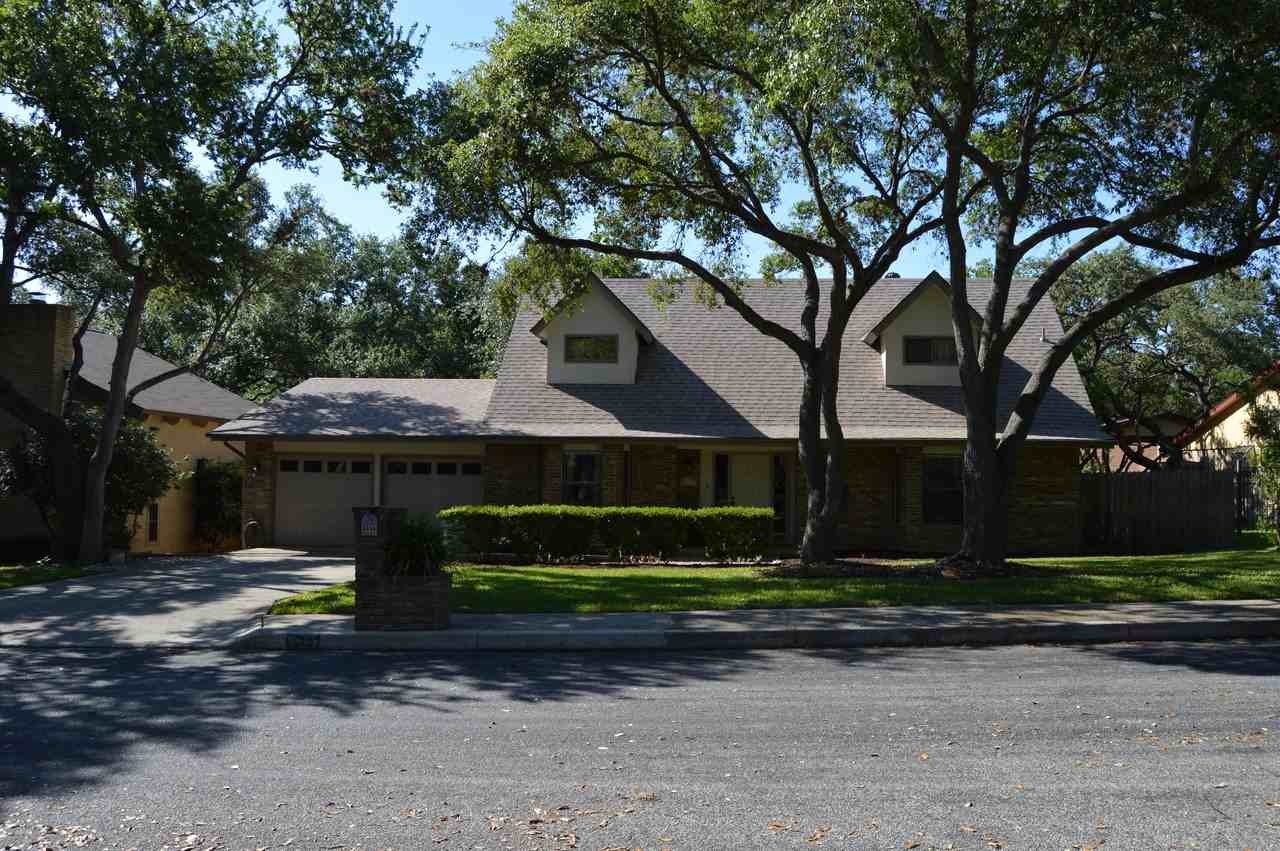 8434 Chivalry St - Photo 3 of 25