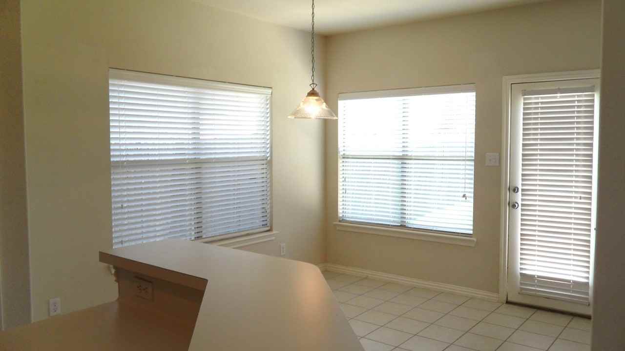 5029 Blackwood Dr - Photo 3 of 22