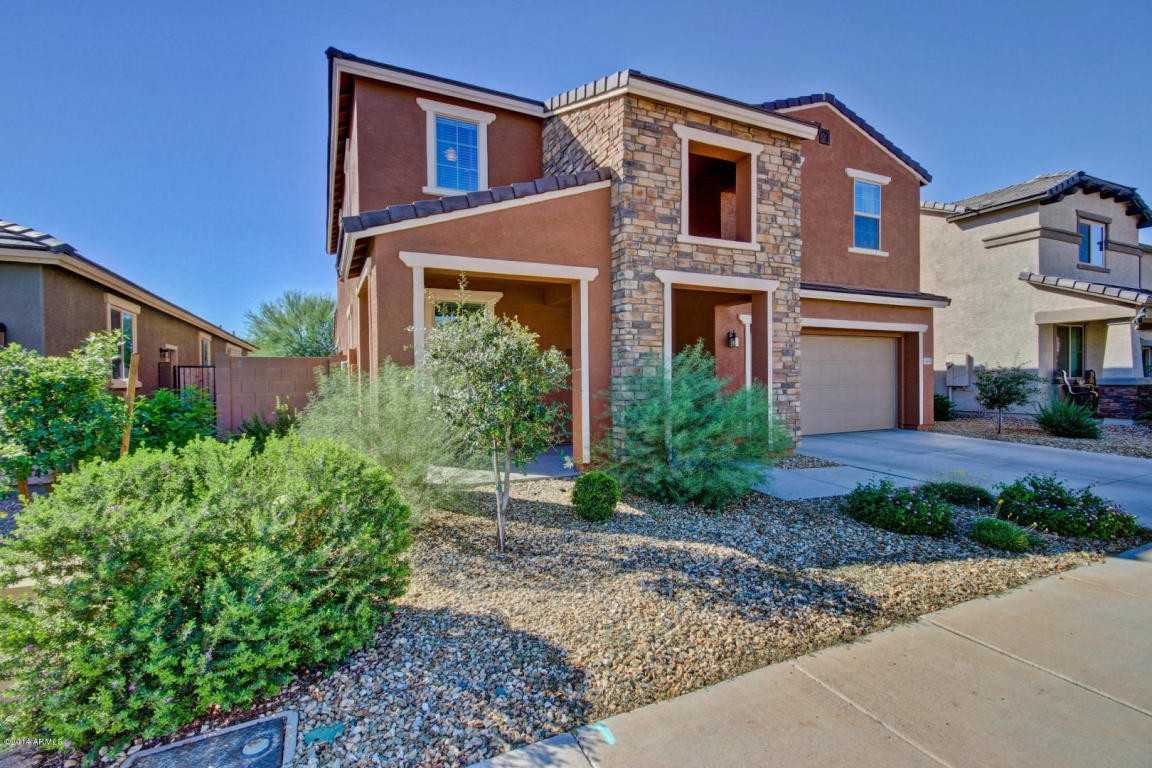 15543 Jenan Dr N - Photo 2 of 26