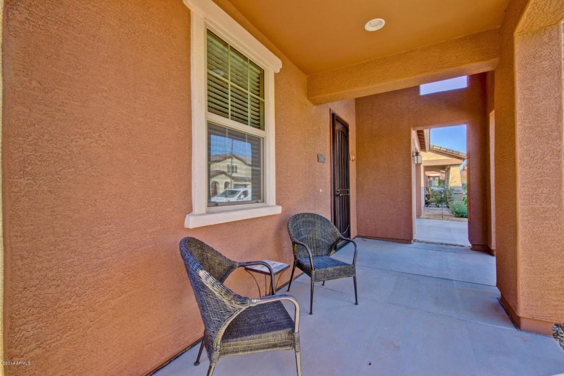 15543 Jenan Dr N - Photo 3 of 26