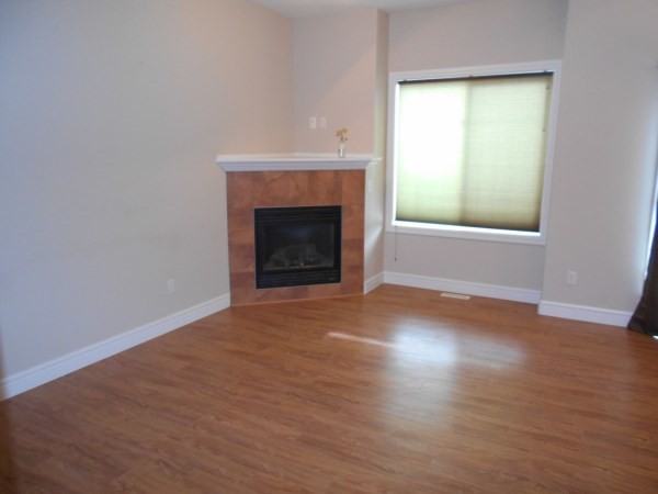 15151-43 Street - Photo 3 of 10