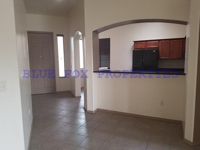 5541 N Silver Stream Way - Photo 2 of 14