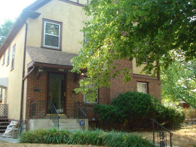 403 E 63rd Terrace - Photo 3 of 25