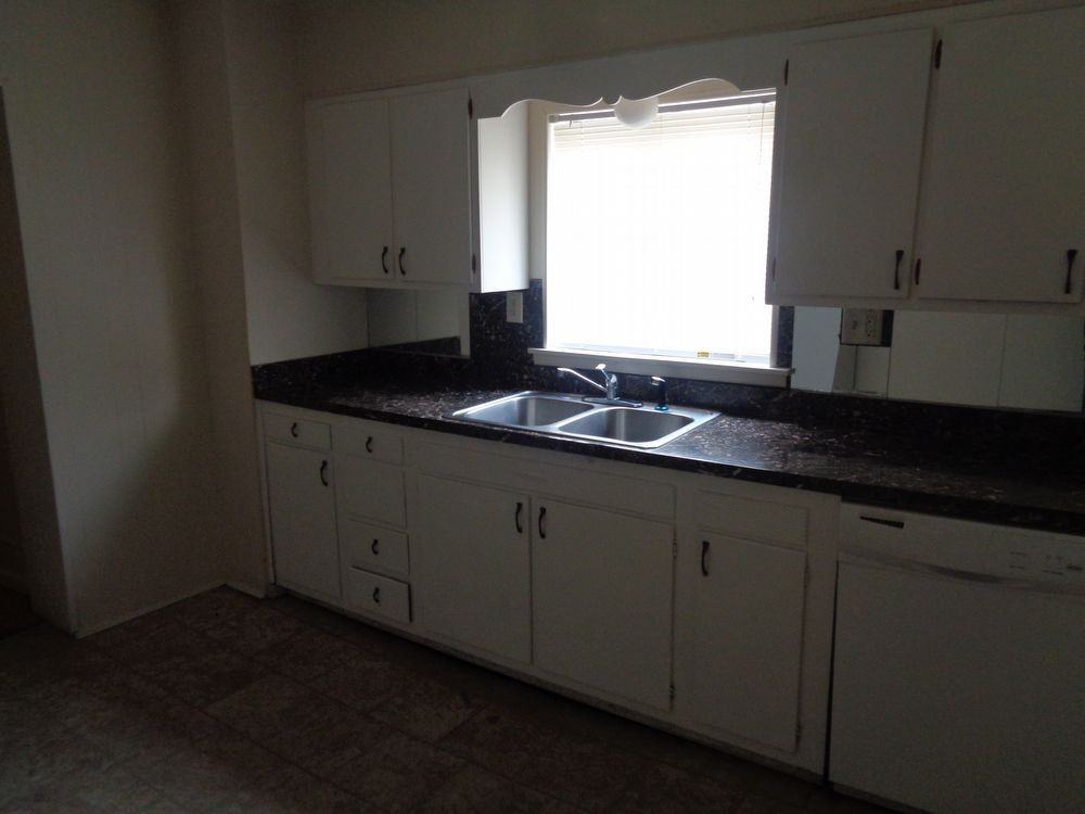 219 Reily St - Photo 3 of 22