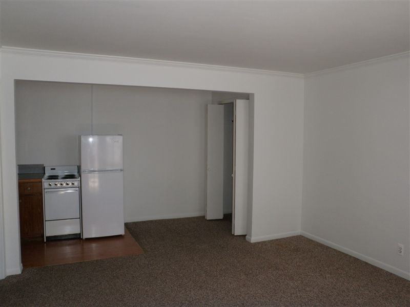 200 W Marshall St - Photo 2 of 6