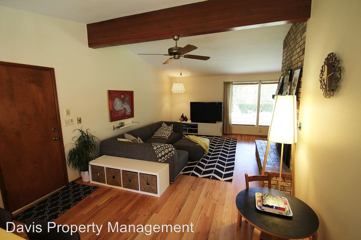 10428 126th Ave NE - Photo 3 of 22