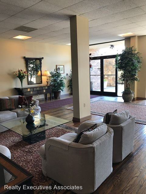 453 Greenbelt Dr - Photo 2 of 23