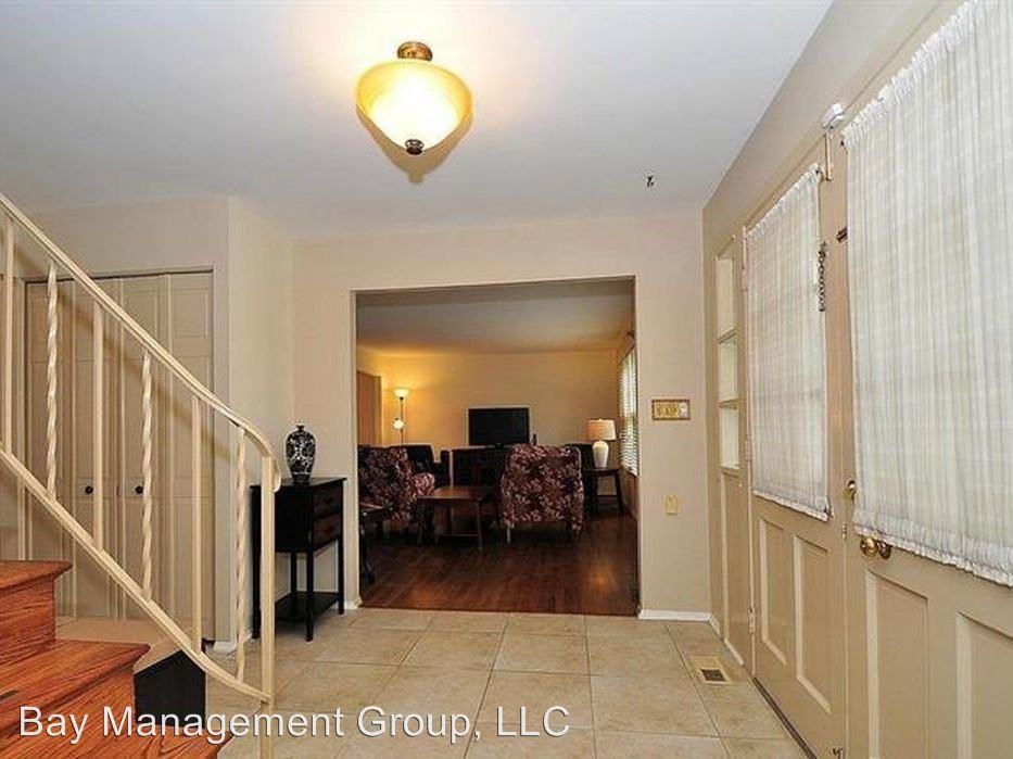 8229 Streamwood Dr - Photo 2 of 22