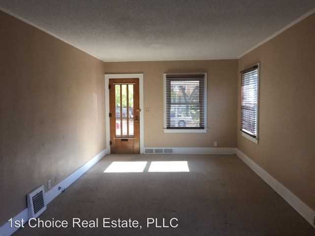 817 Durant St - Photo 3 of 22