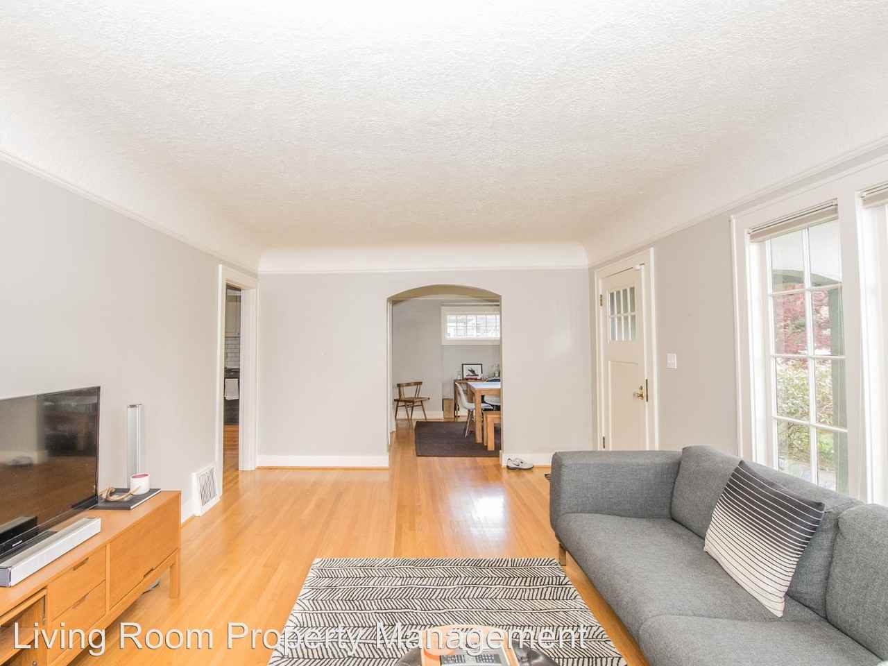 3023 NE 44th Ave - Photo 2 of 24