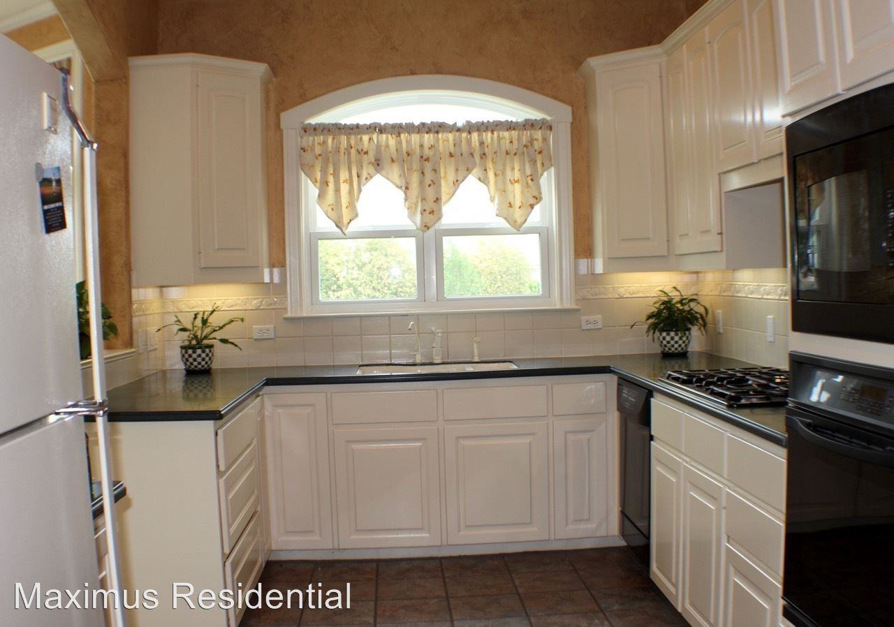 1217 Meadowild Dr - Photo 3 of 31