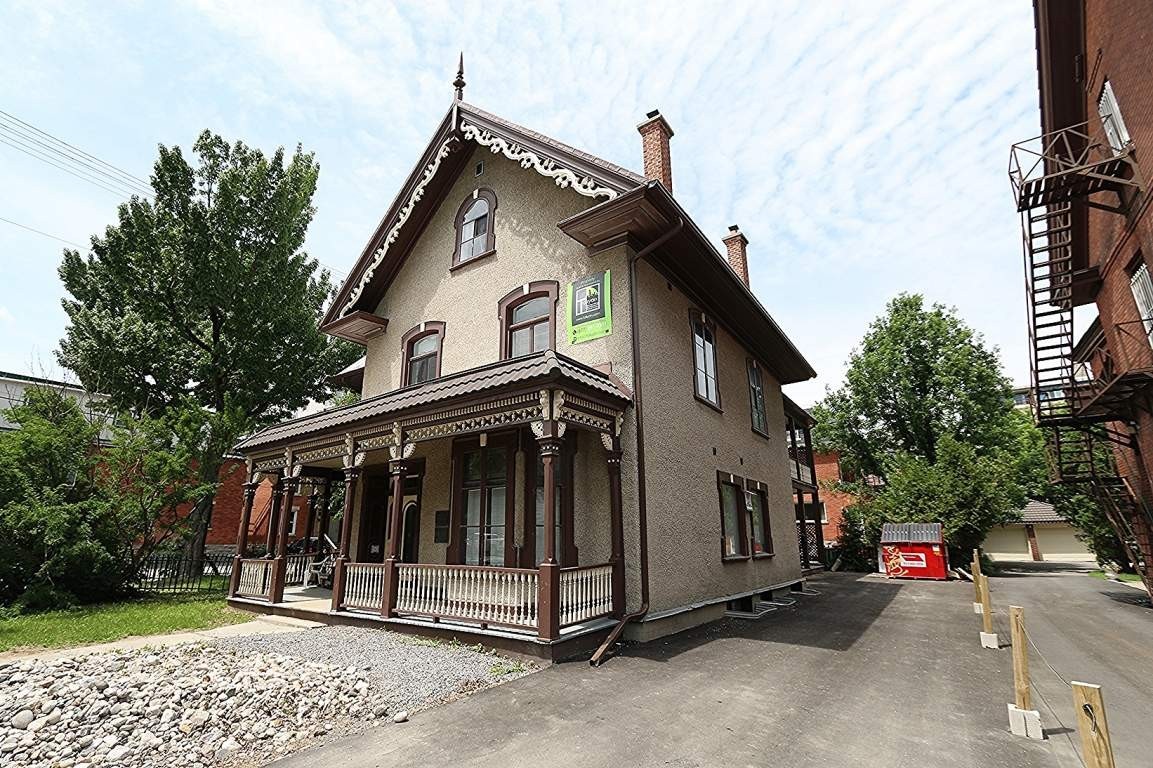 245 Laurier - Photo 2 of 5