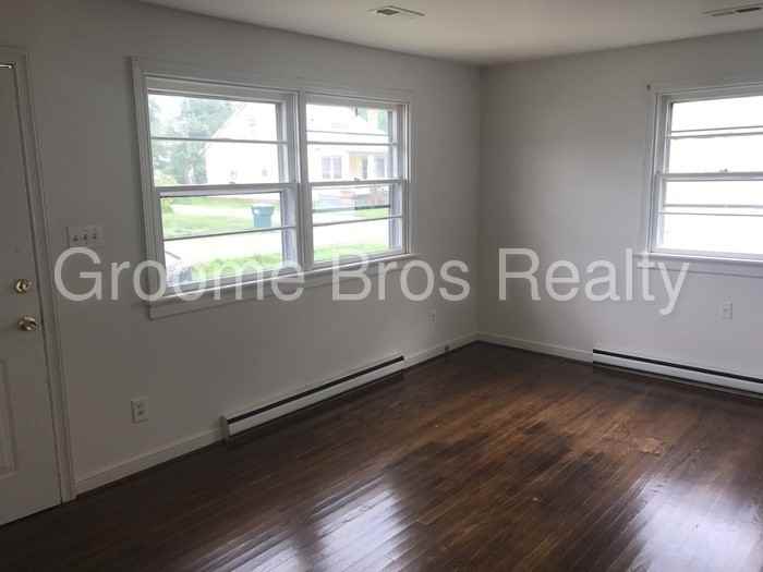 109 N New Ave - Photo 2 of 10