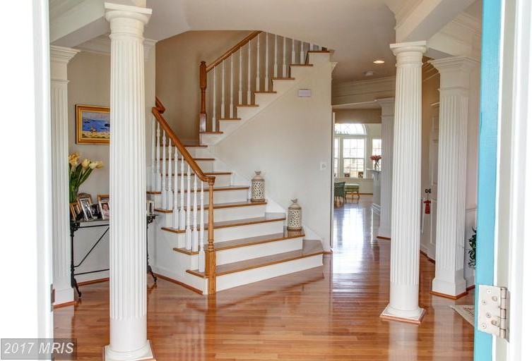 115 McGuckin St - Photo 2 of 30